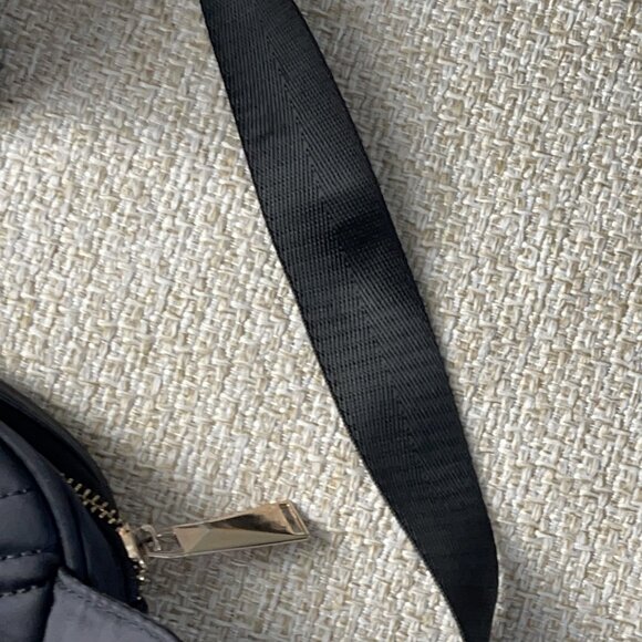 Black belt bag Nylon belt bag Women's belt bag size ML Travel black bag - Picture 6 of 9